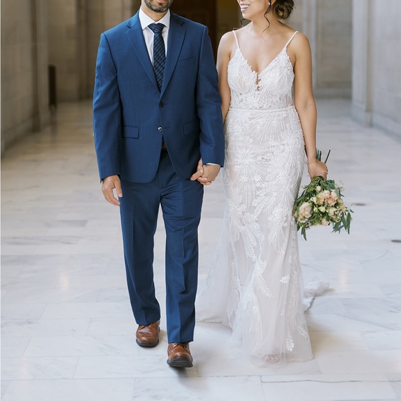 Pronovias Albiorix Size 6 - Picture 2 of 8